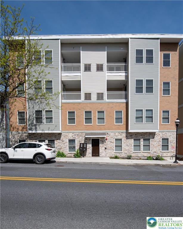 623 Walnut Avenue C2