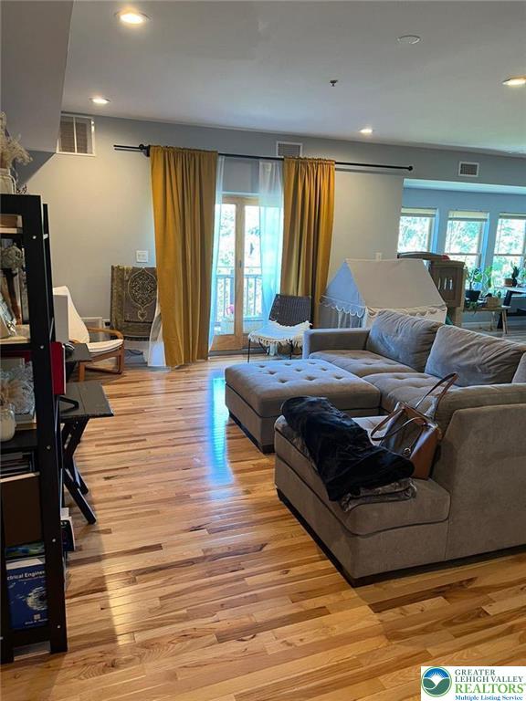 623 Walnut Avenue C2