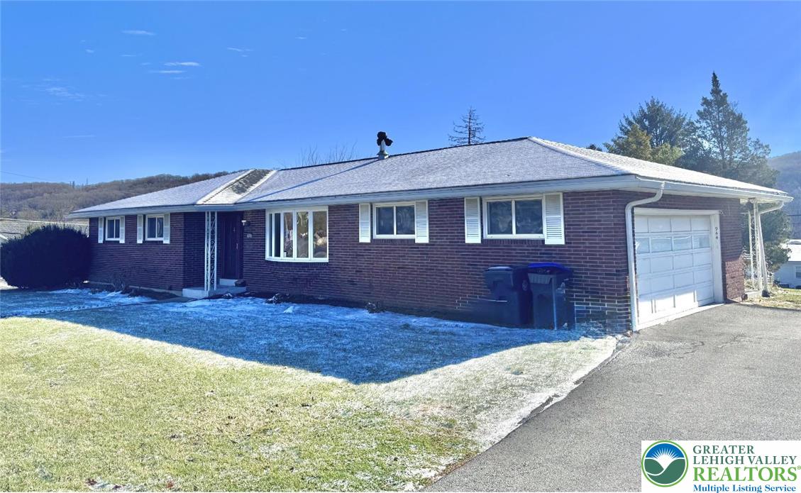 944 East Federal Street