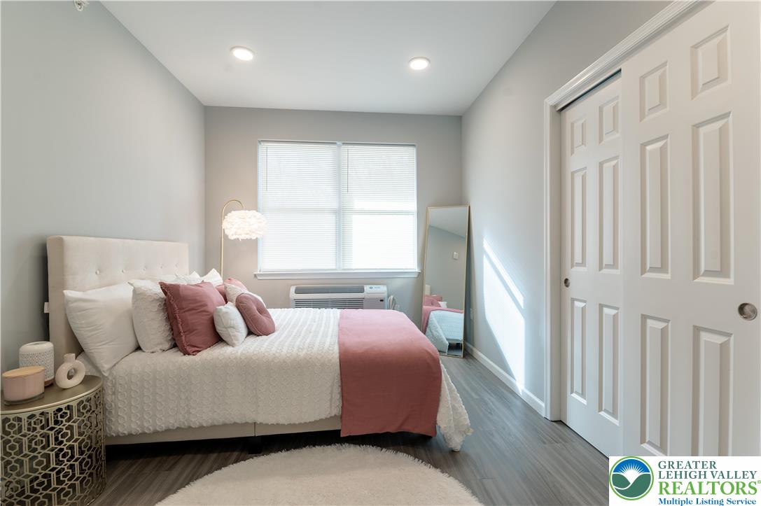 948 North Front Street B3