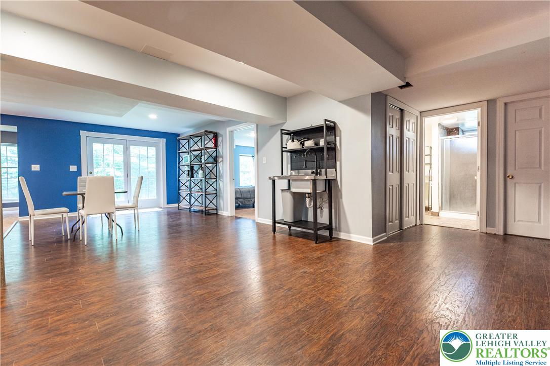 255 Rising Meadow Way