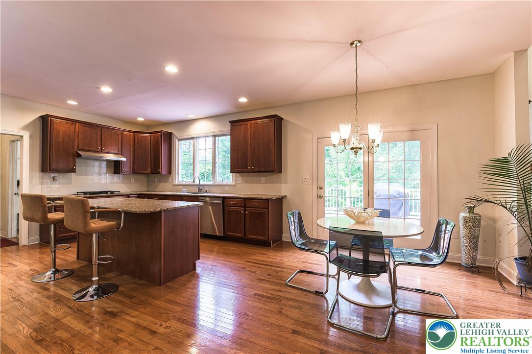 255 Rising Meadow Way