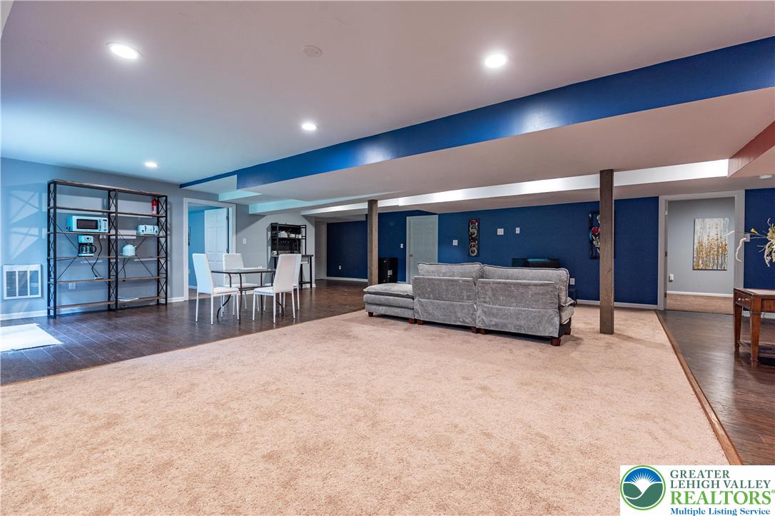 255 Rising Meadow Way