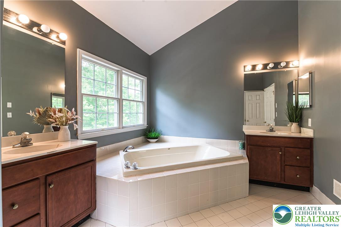 255 Rising Meadow Way