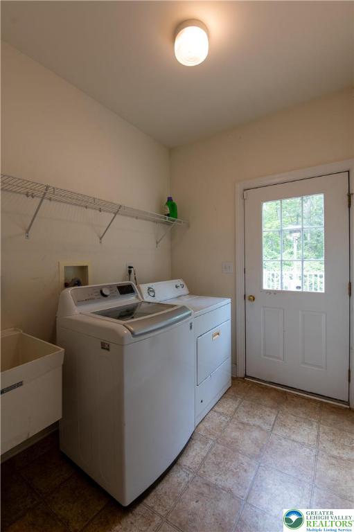 255 Rising Meadow Way