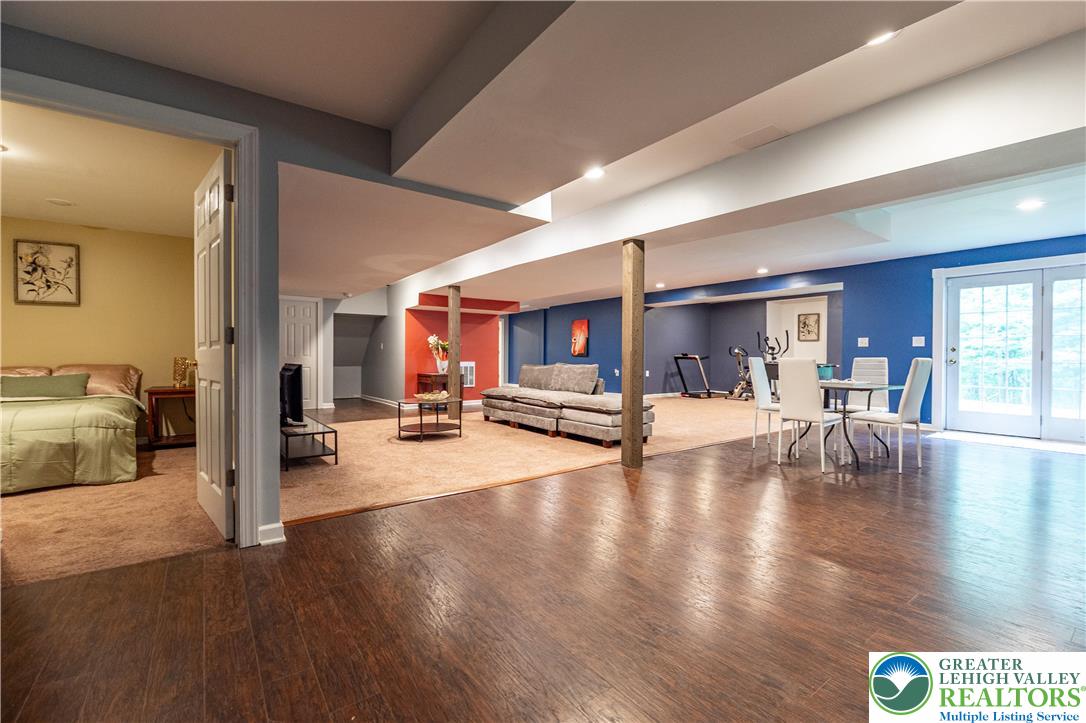 255 Rising Meadow Way