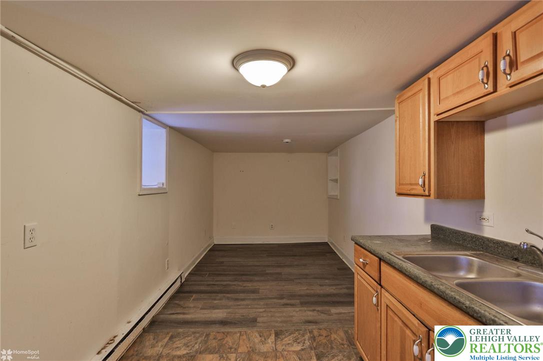 38 West Central Avenue
