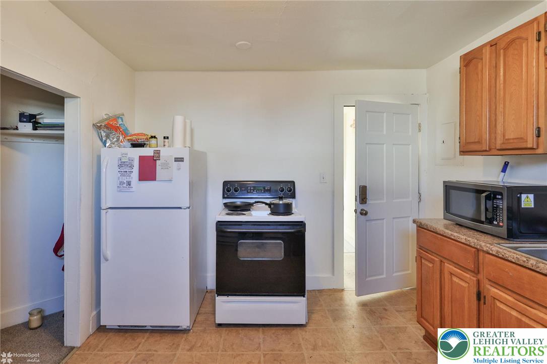 38 West Central Avenue