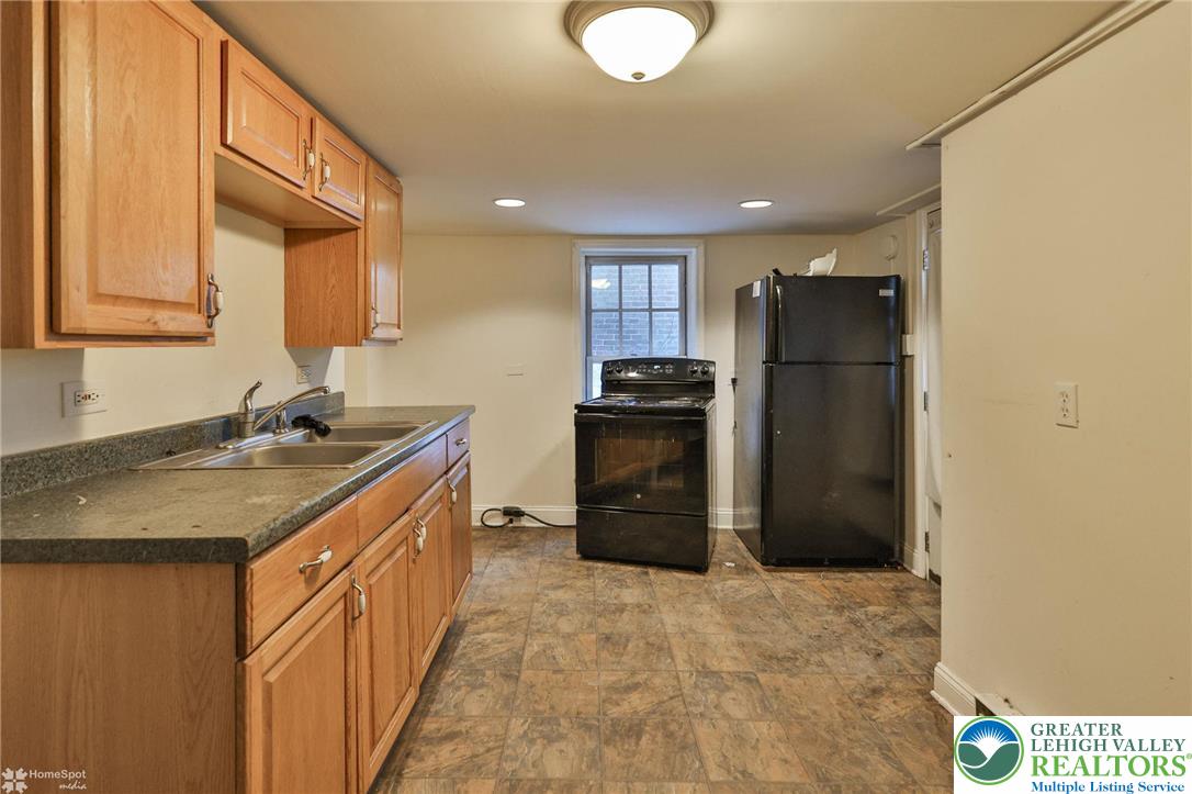 38 West Central Avenue