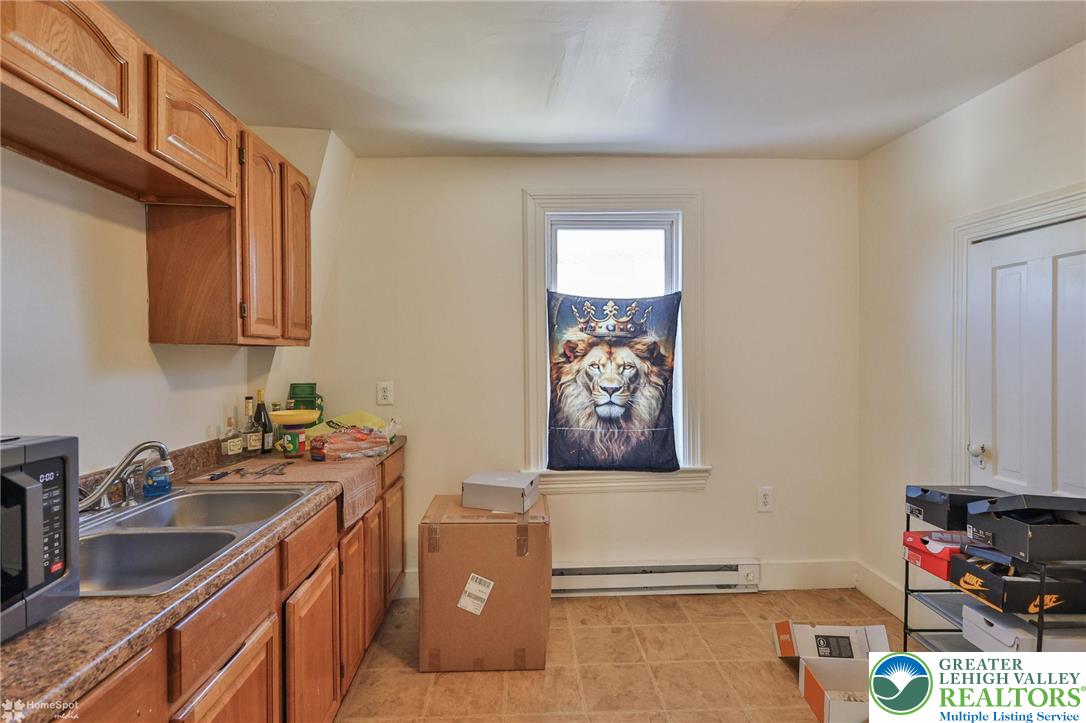 38 West Central Avenue