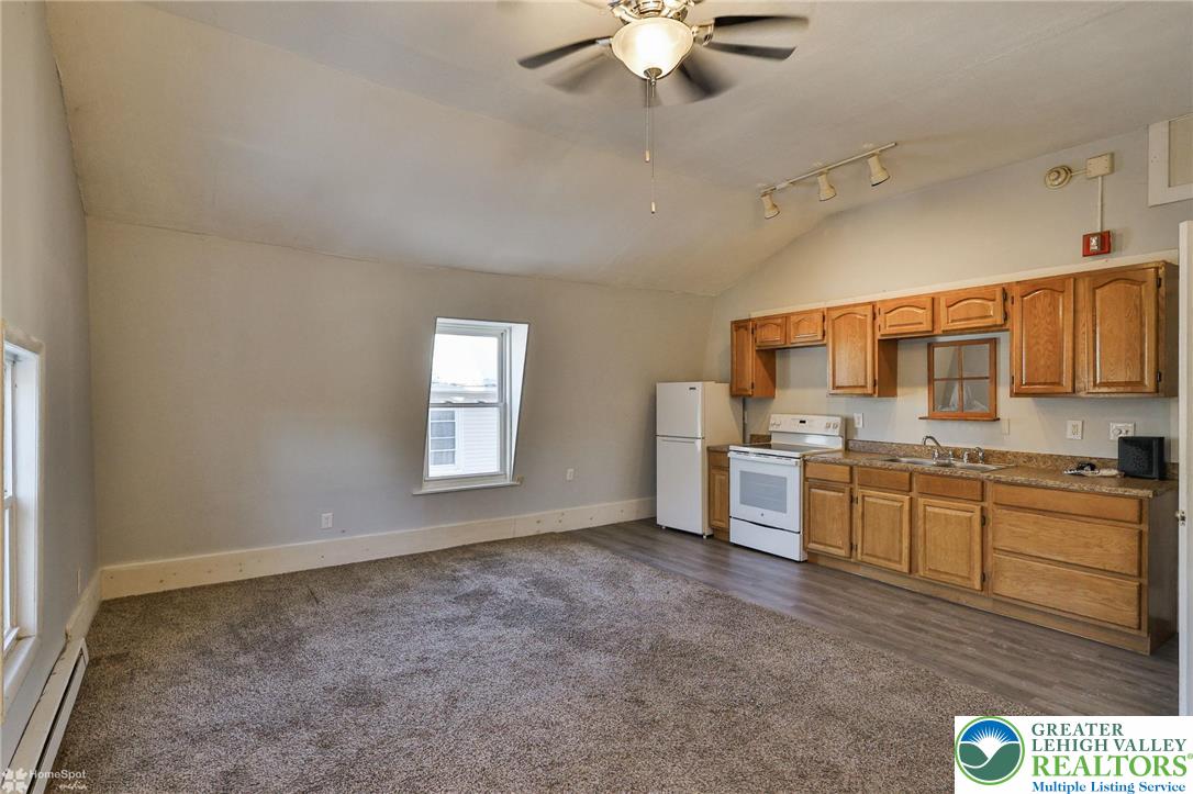 38 West Central Avenue