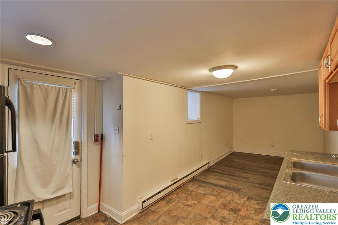 38 West Central Avenue