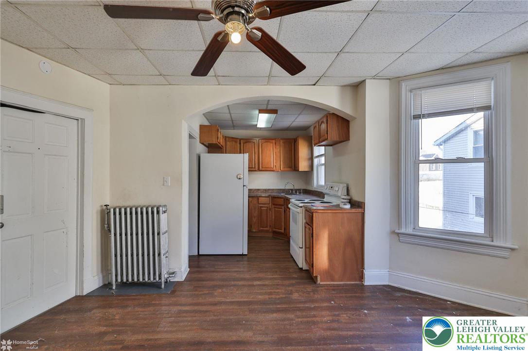 38 West Central Avenue