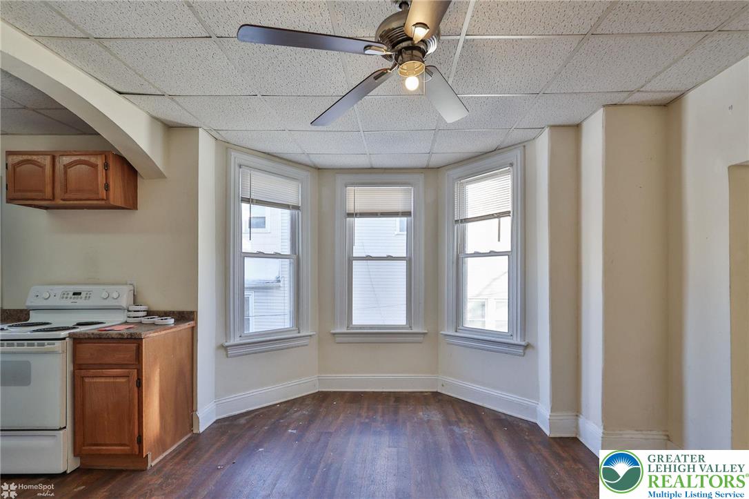 38 West Central Avenue
