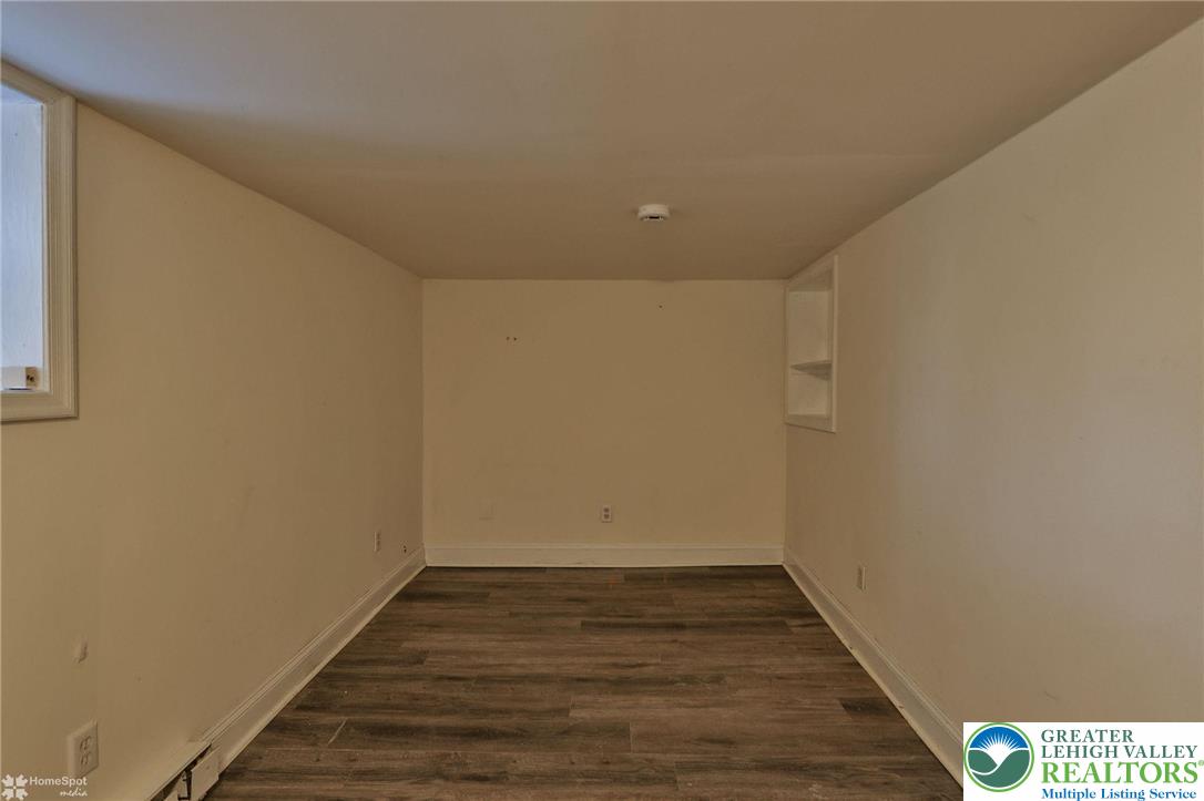 38 West Central Avenue
