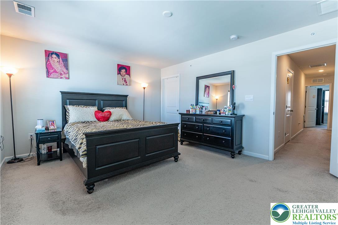 1031 Turnstone Drive