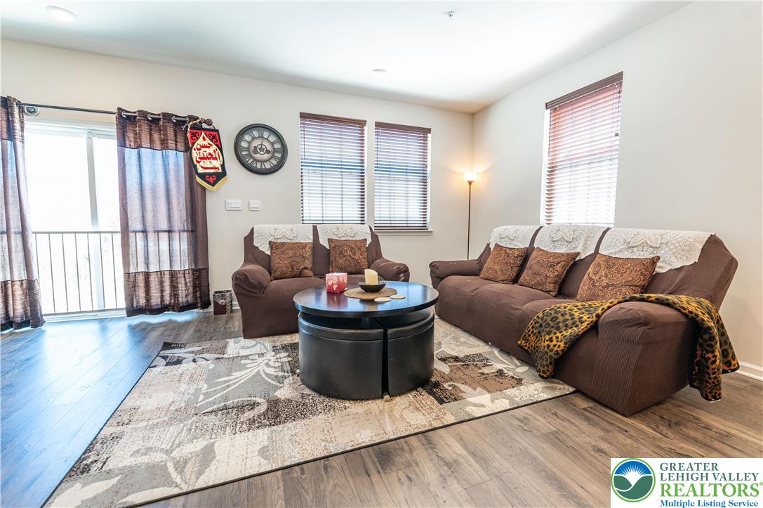 1031 Turnstone Drive