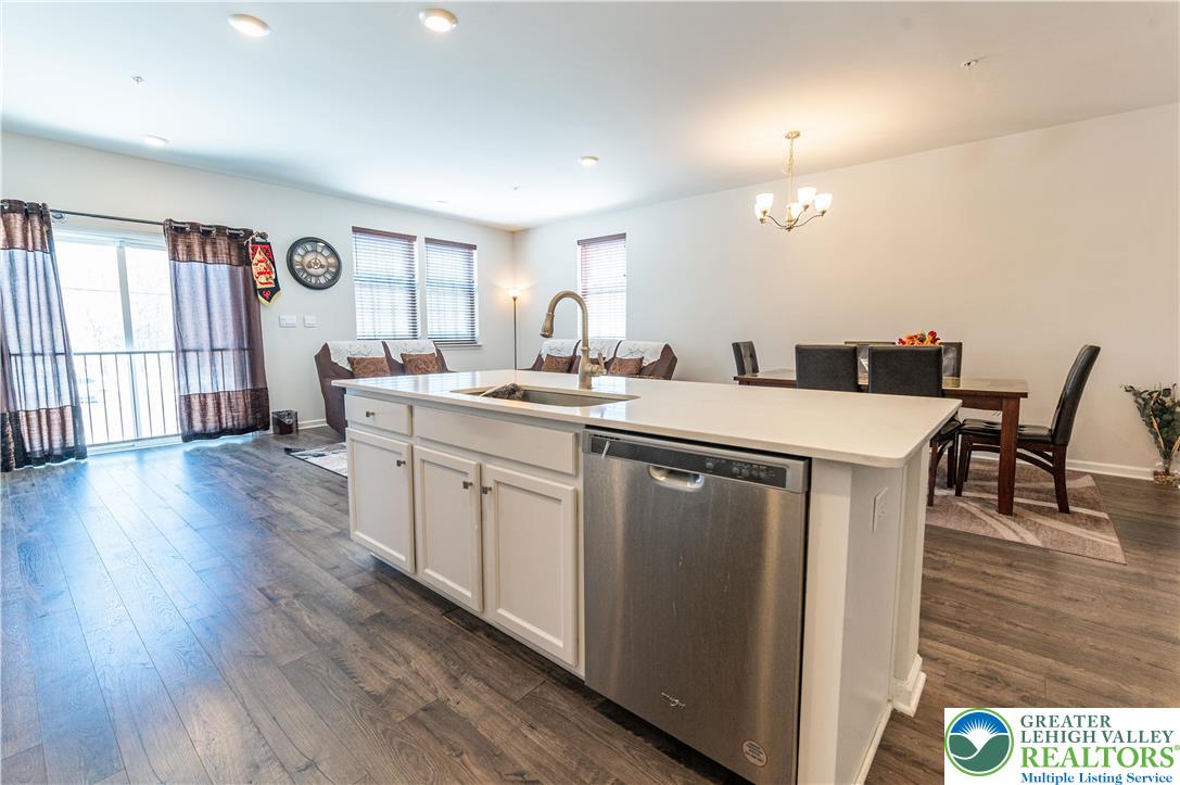 1031 Turnstone Drive