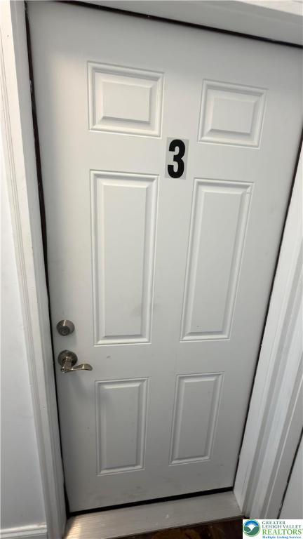 202 East Hamilton Street Apt 3