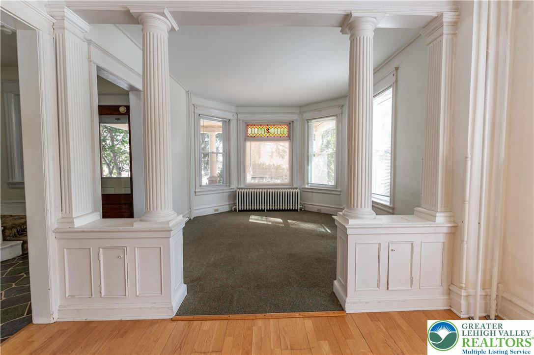 2020 Whitehall Avenue