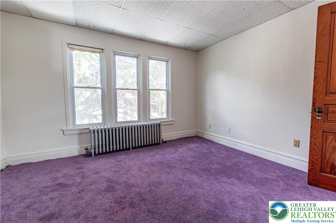 2020 Whitehall Avenue