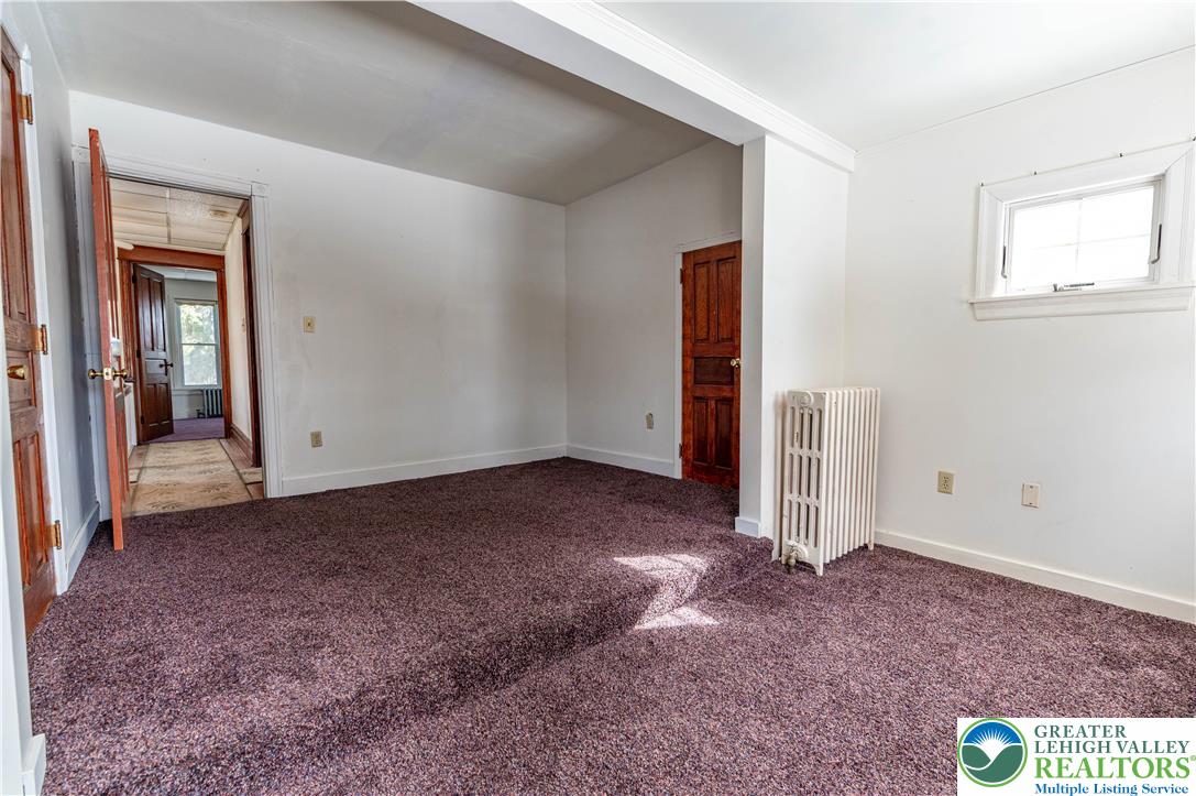 2020 Whitehall Avenue