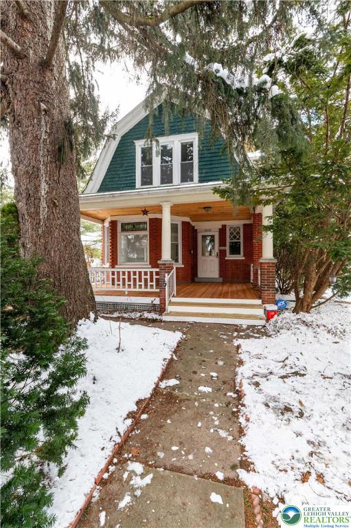 2020 Whitehall Avenue