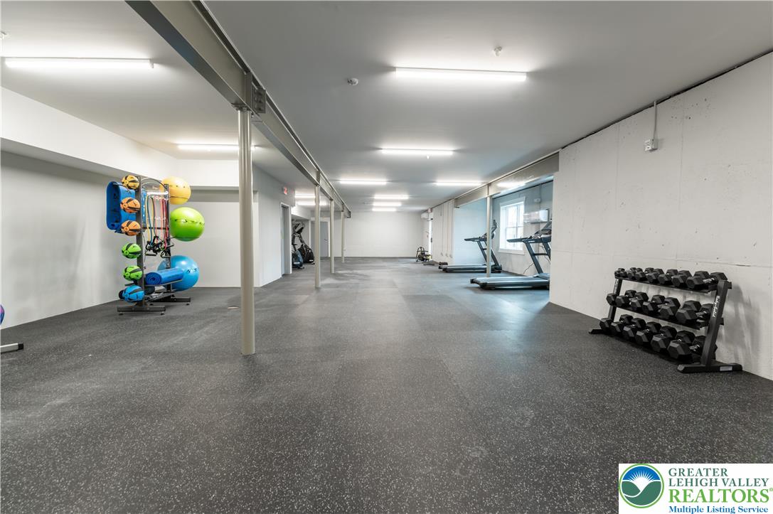 948 North Front Street B-5