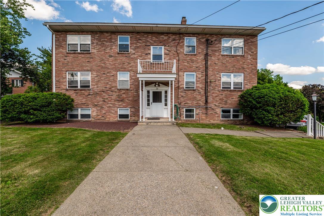 90 Gum Street 1N
