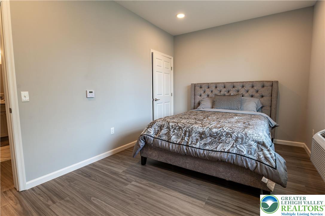 948 North Front Street C-1