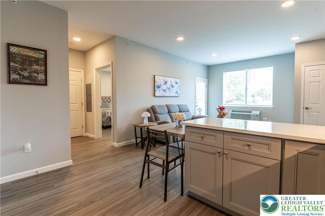 948 North Front Street C-1