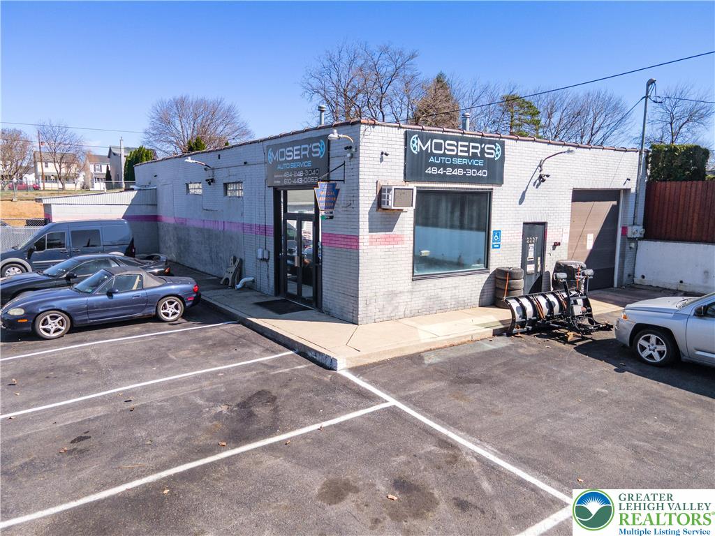 2227 North 3rd Avenue