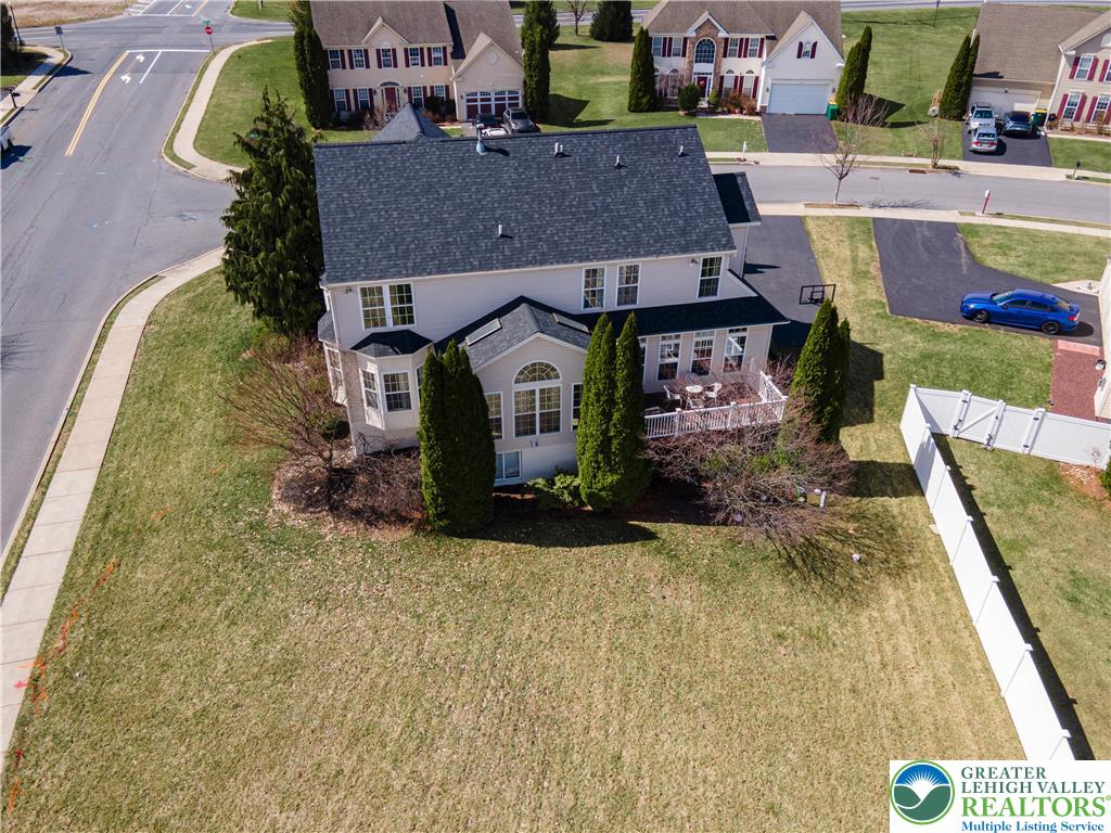 7 Lower Way Road