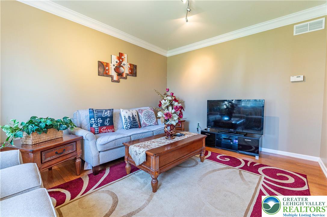 2277 Leigh Drive