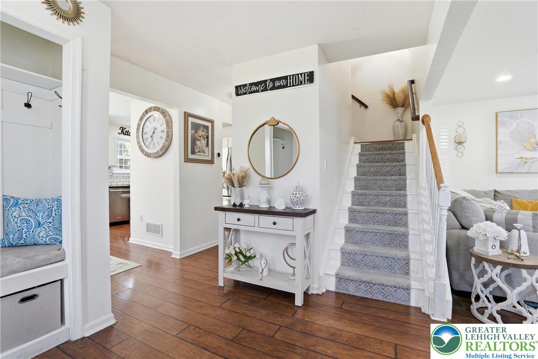 955 Ramblewood Lane