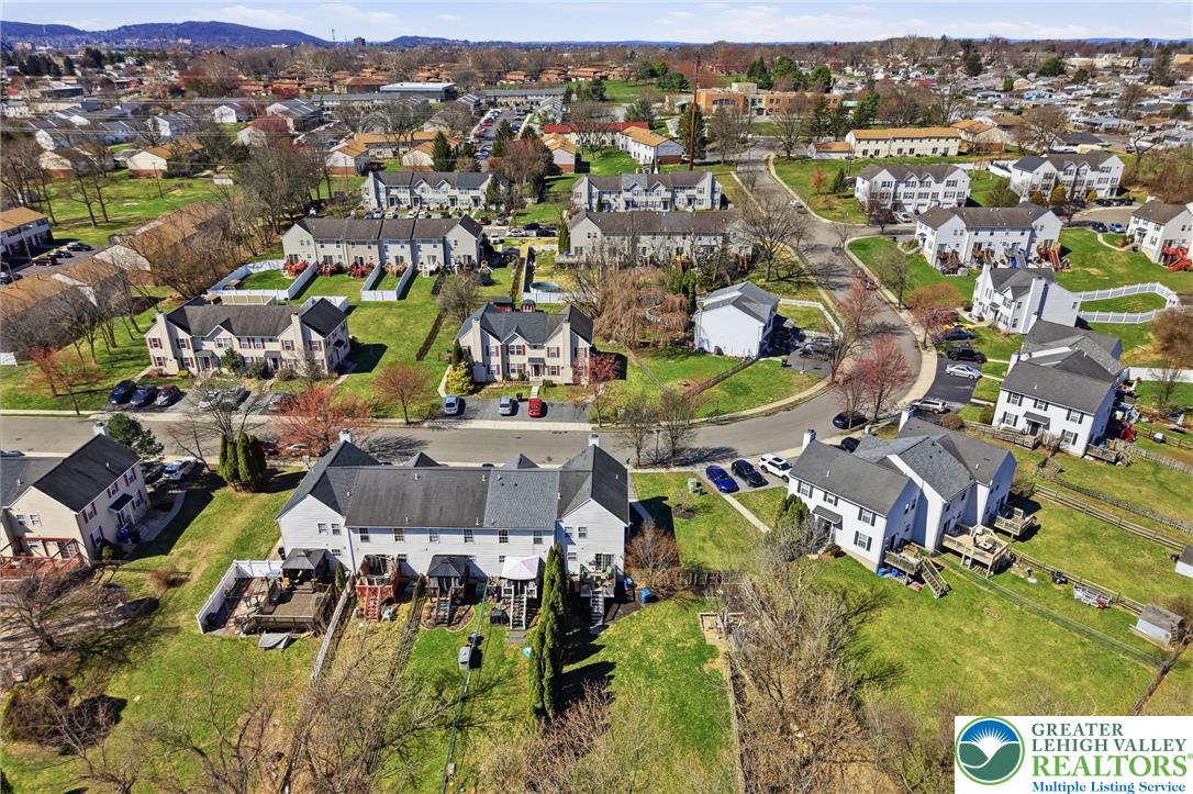 955 Ramblewood Lane