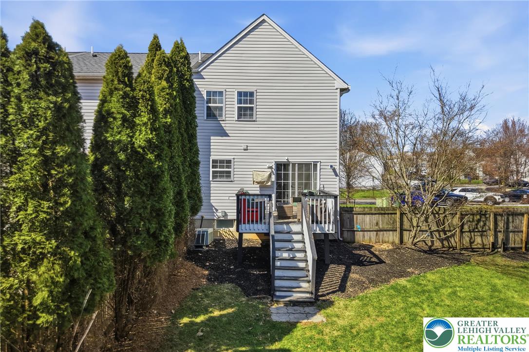 955 Ramblewood Lane