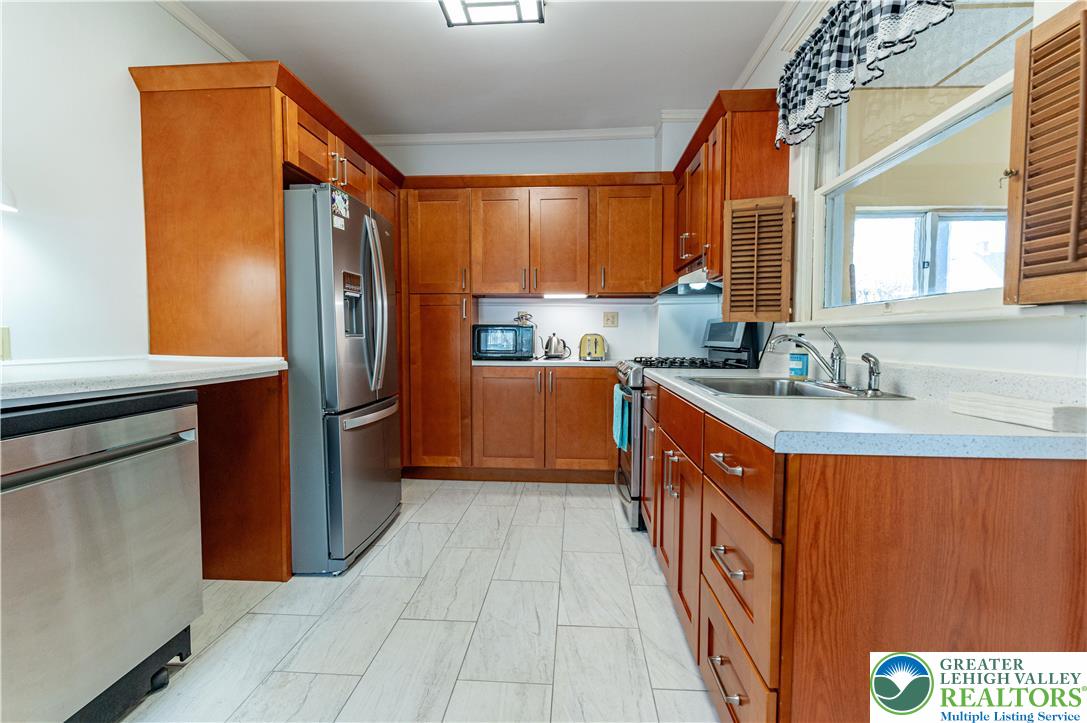 623 Highland Avenue