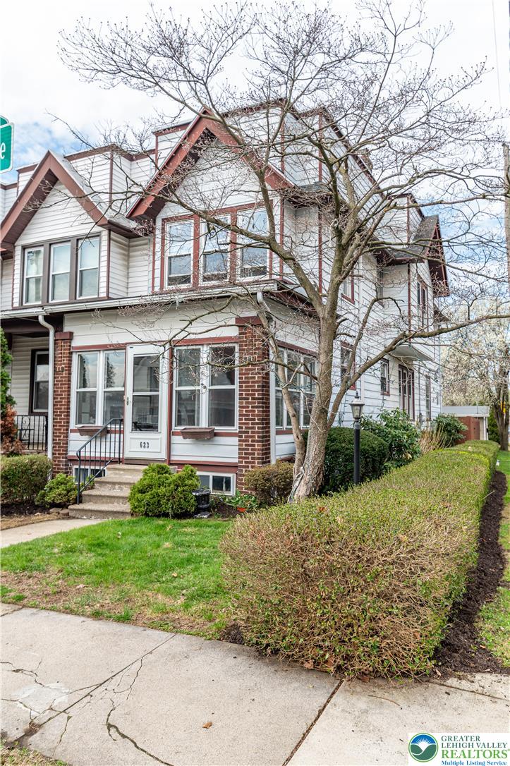 623 Highland Avenue