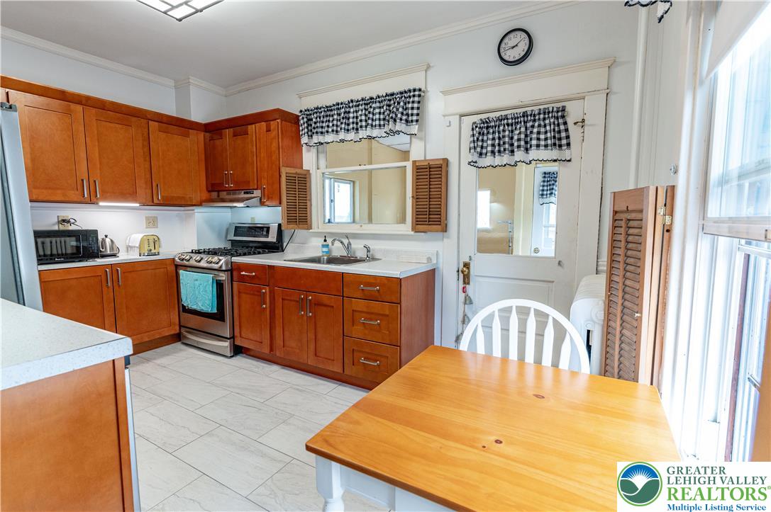 623 Highland Avenue