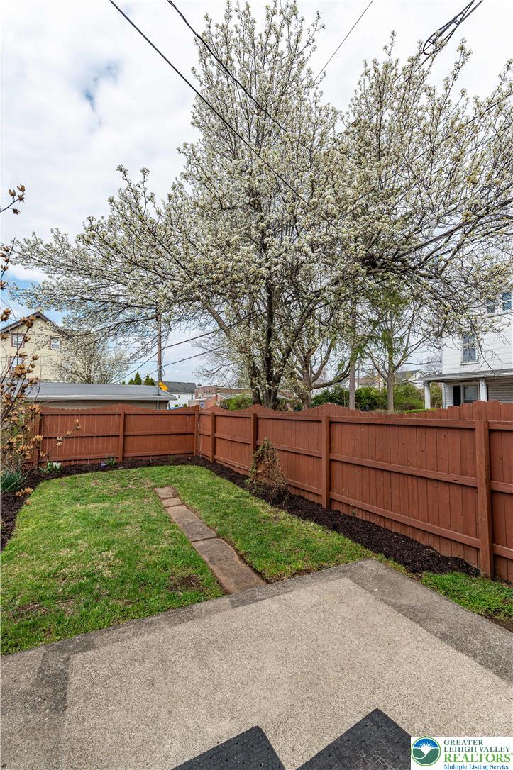 623 Highland Avenue
