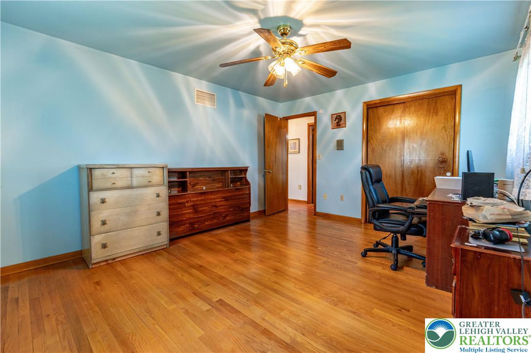 4441 Nicholas Street