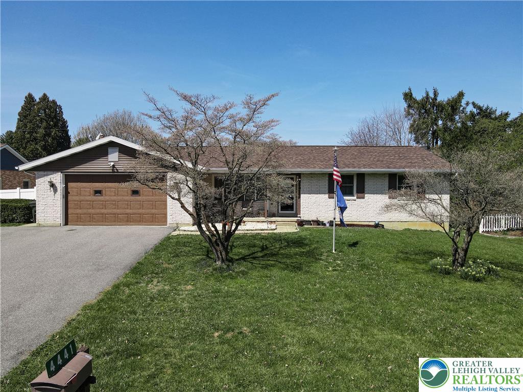 4441 Nicholas Street