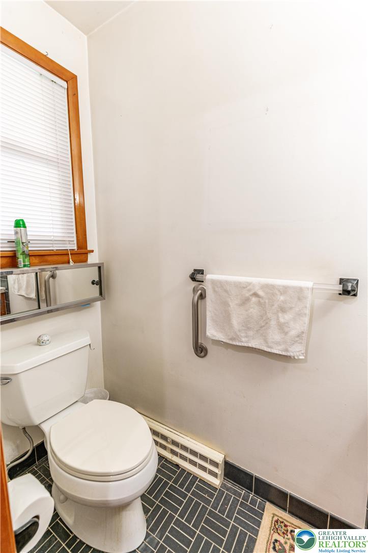 4441 Nicholas Street