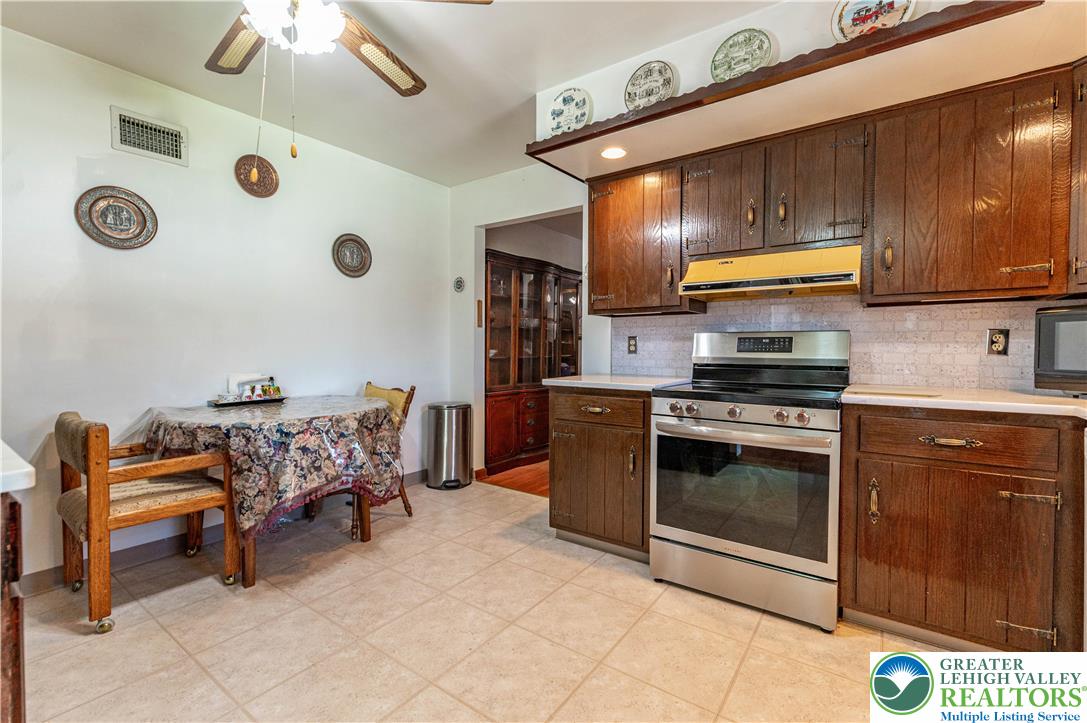 4441 Nicholas Street