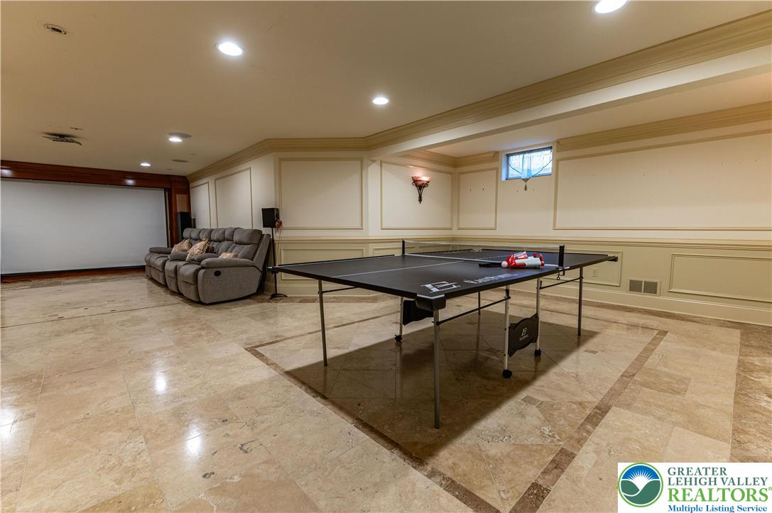 49 Crest Boulevard