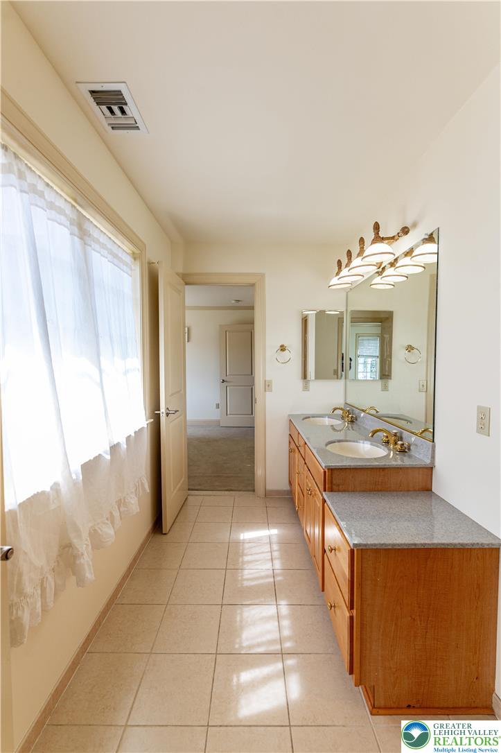 49 Crest Boulevard