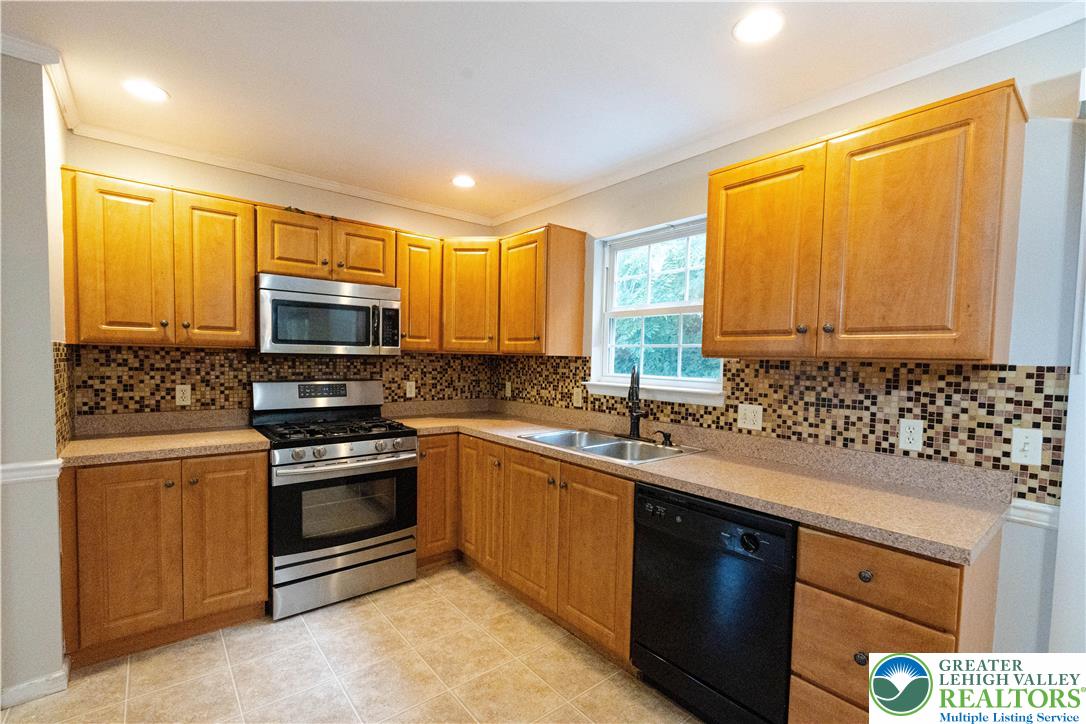 127 Highlands Circle