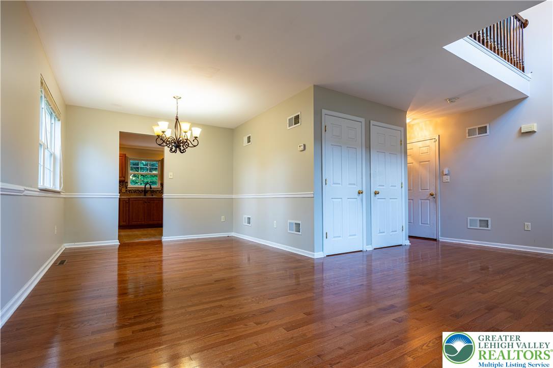 127 Highlands Circle