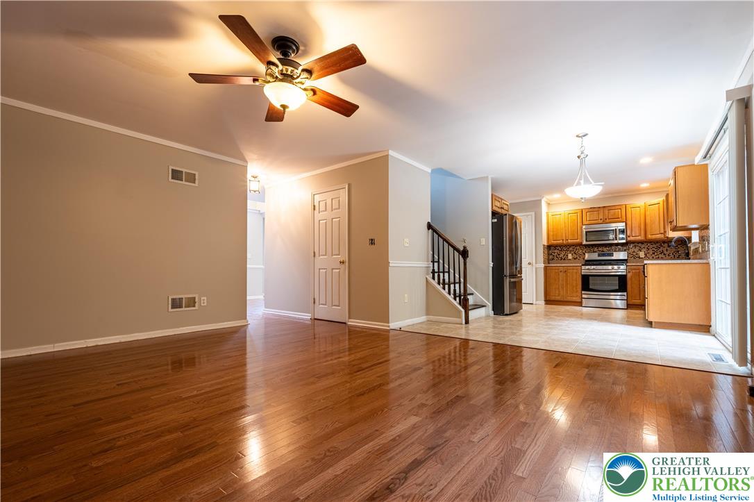 127 Highlands Circle